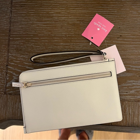 Kate Spade Wristlet - Picture 3 of 4